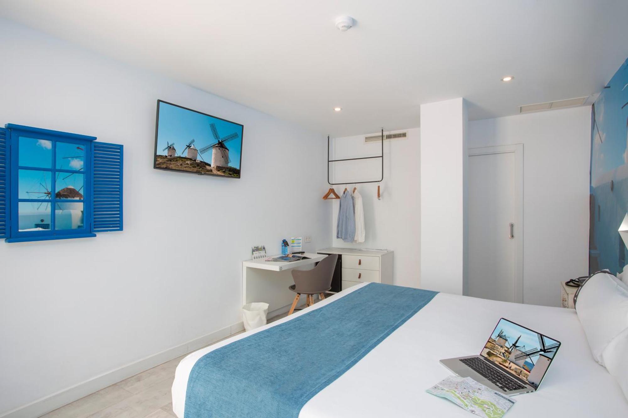 Casual Del Mar Hotell